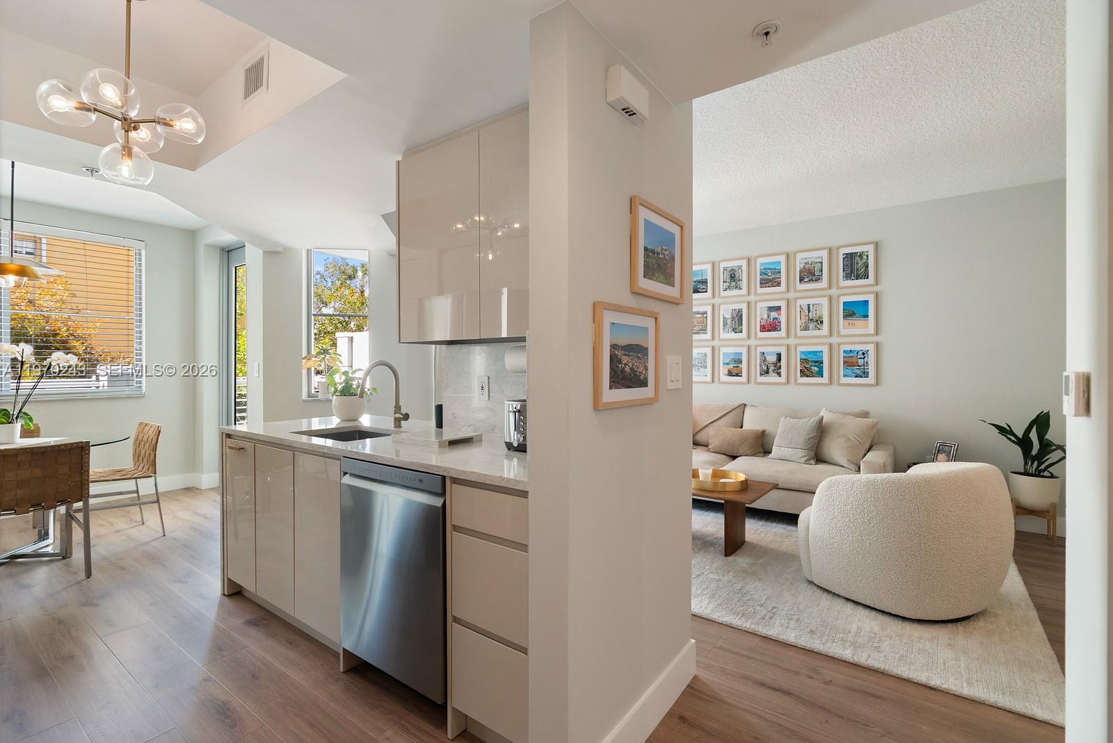 110 Washington Ave # 1316