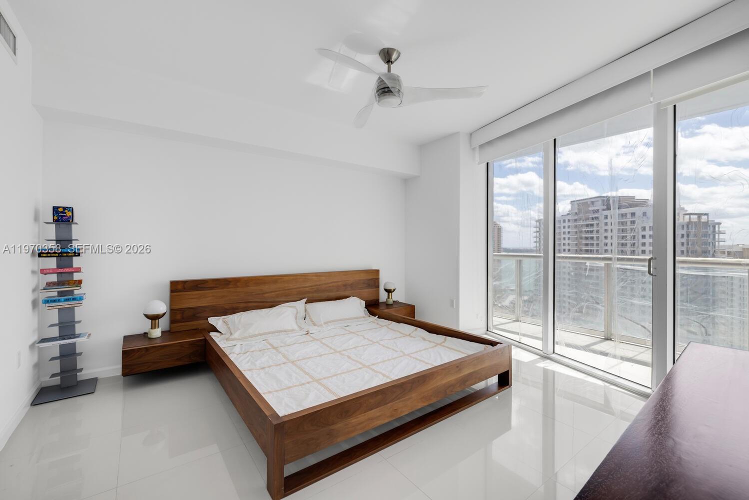 465 Brickell Ave # 2705