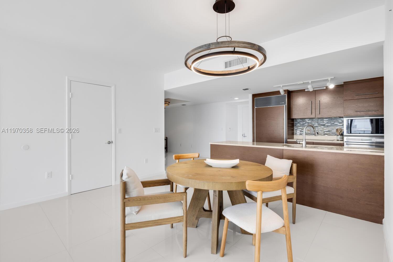 465 Brickell Ave # 2705