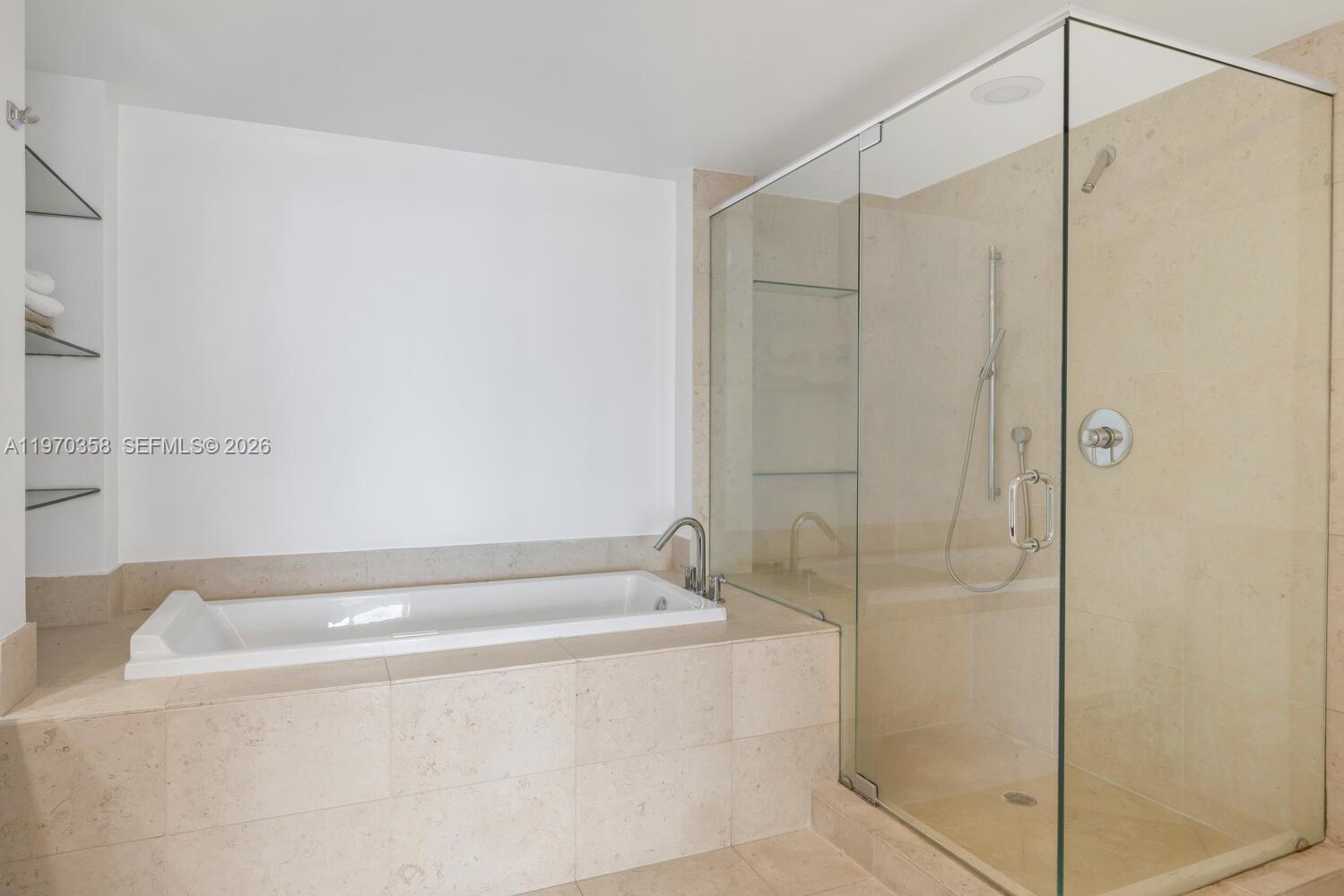 465 Brickell Ave # 2705