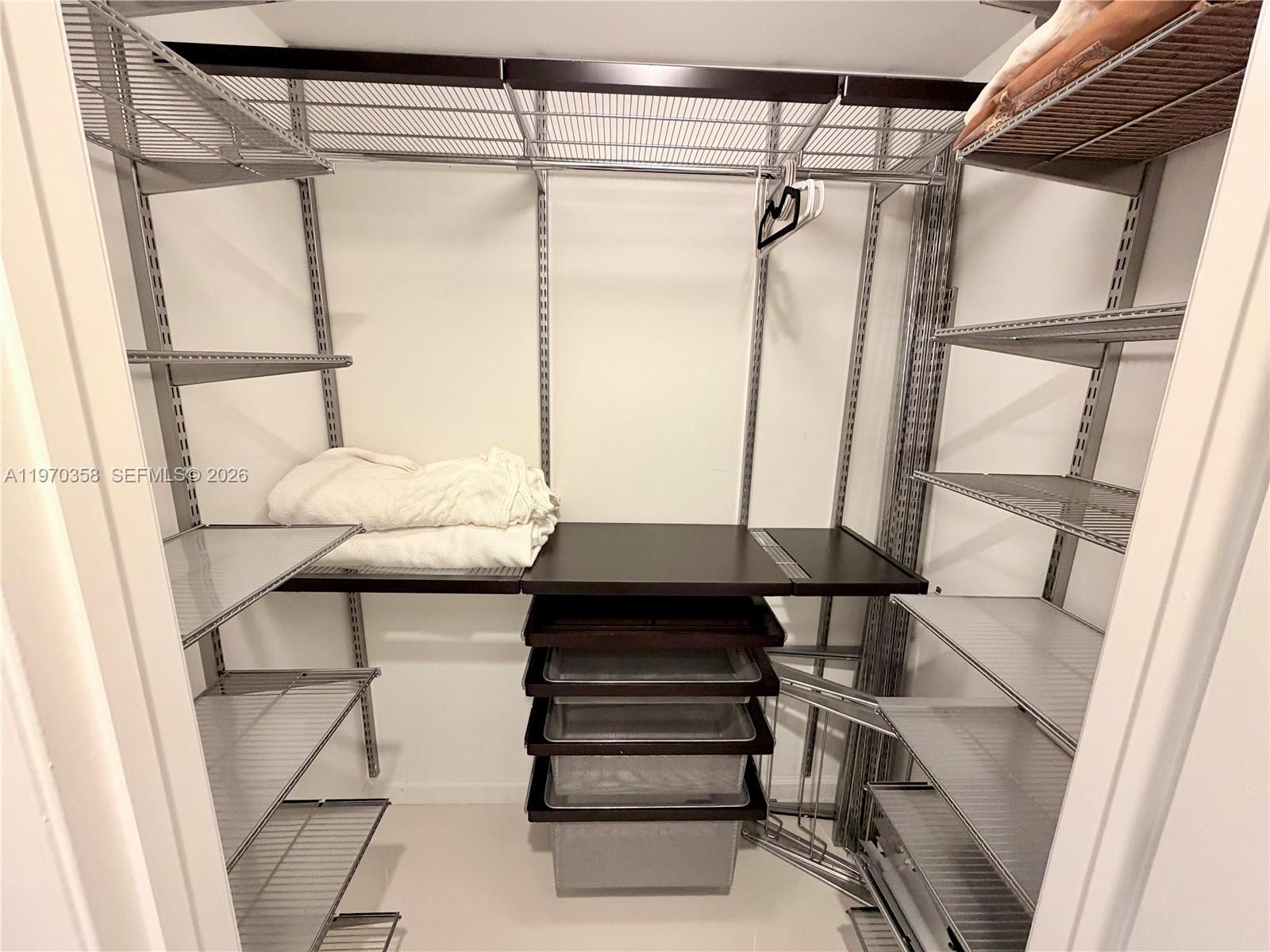 465 Brickell Ave # 2705