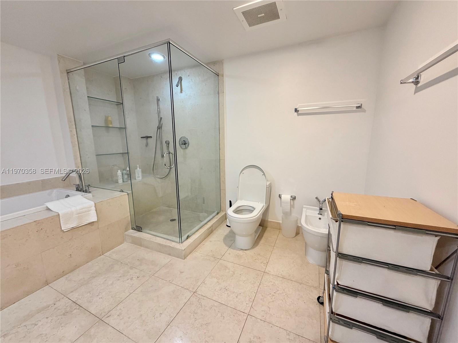 465 Brickell Ave # 2705