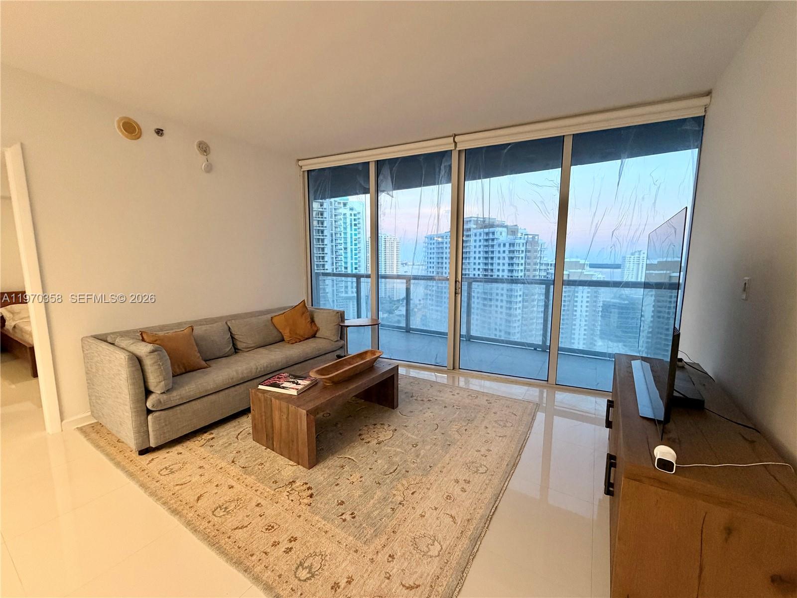 465 Brickell Ave # 2705