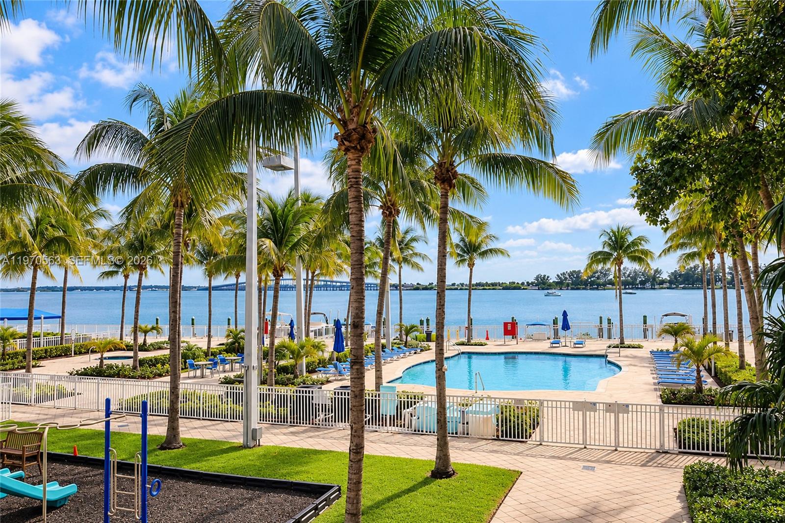 2101 Brickell Ave # 1812