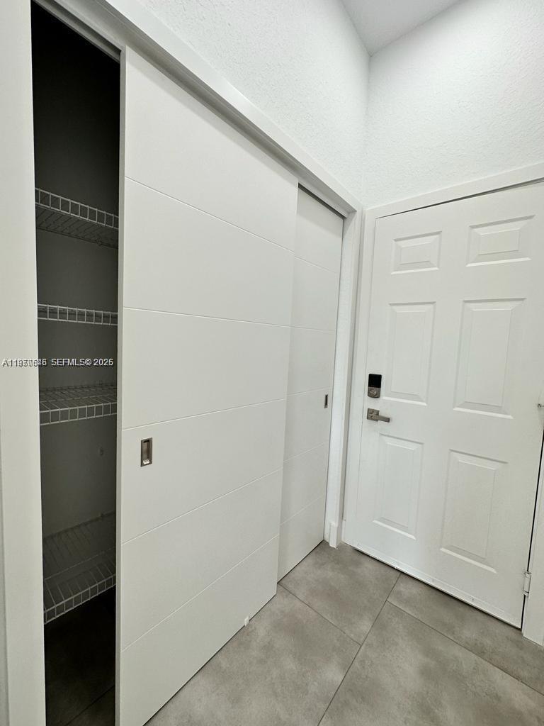 1887 Harbor View Cir