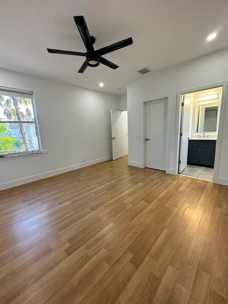 1887 Harbor View Cir