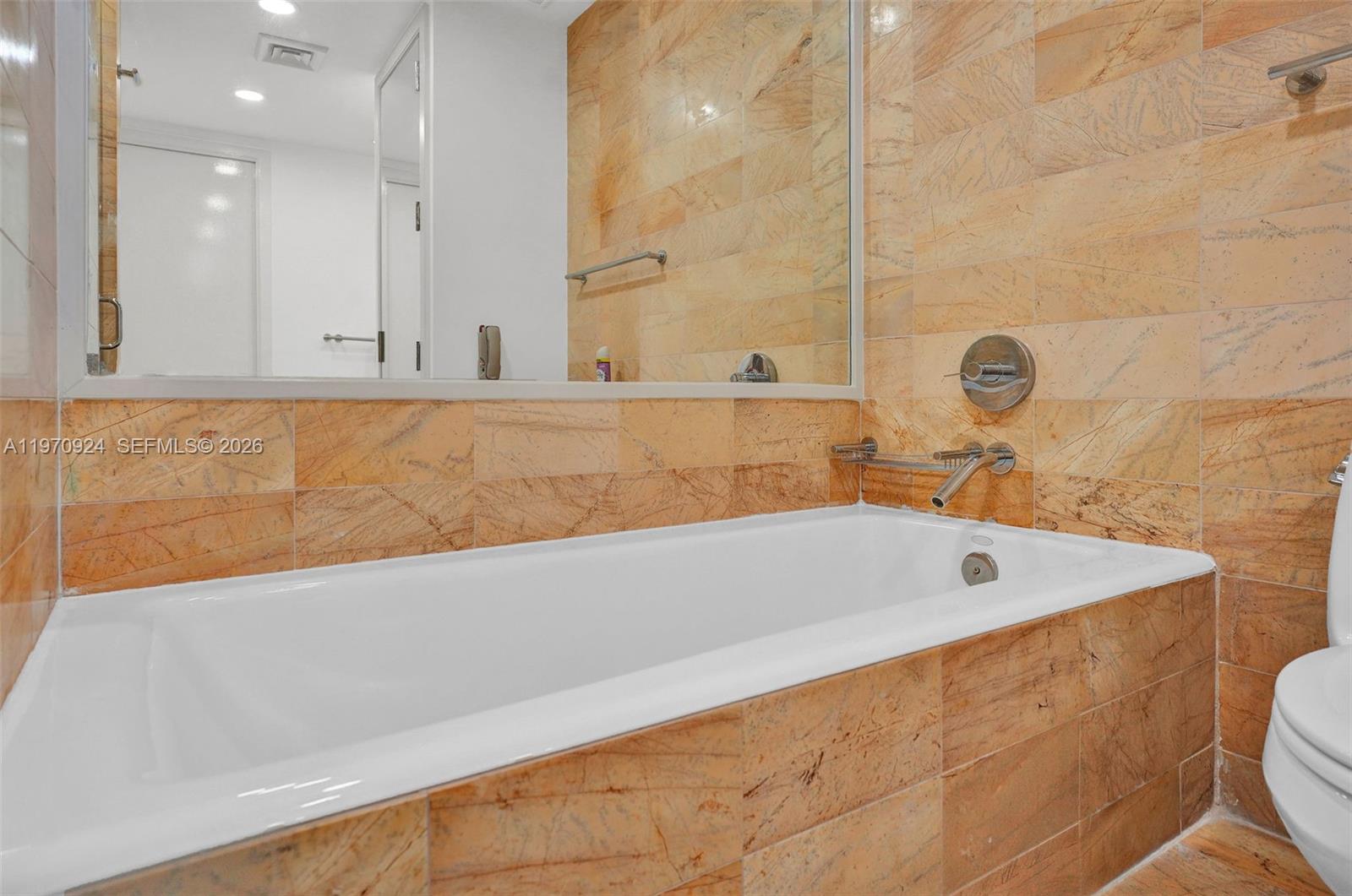 1395 Brickell Ave # 3311