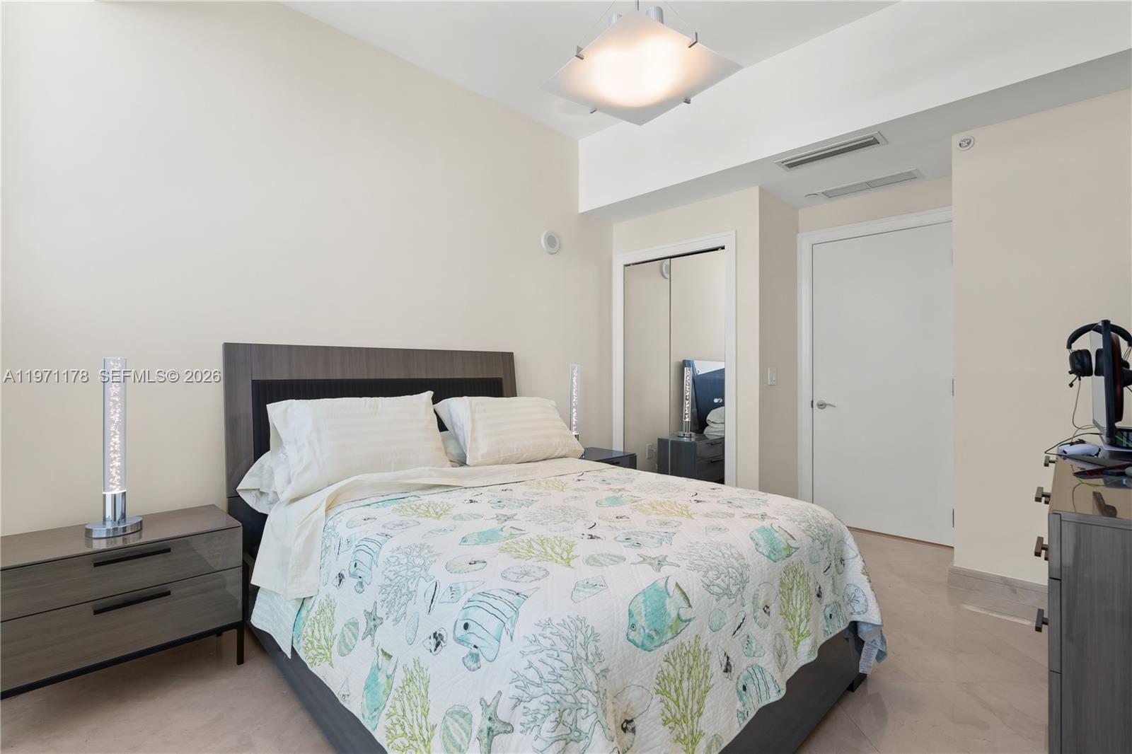 17001 Collins Ave # 4608