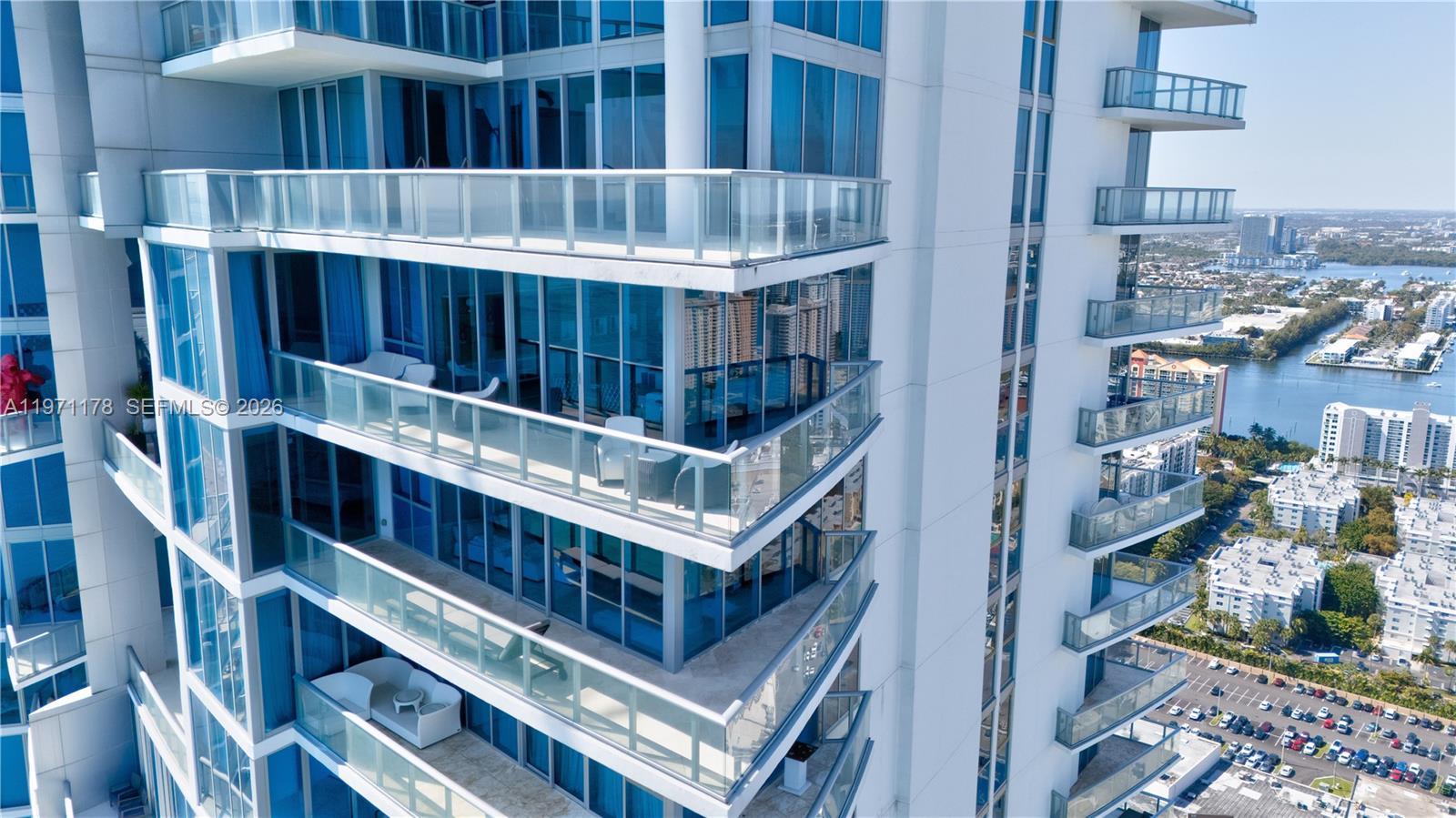 17001 Collins Ave # 4608
