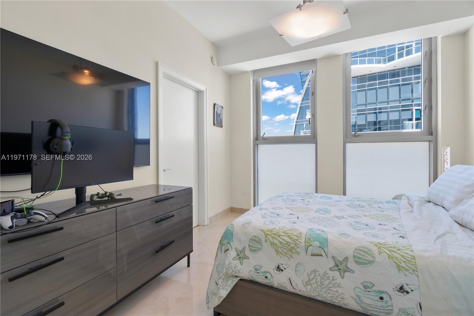 17001 Collins Ave # 4608