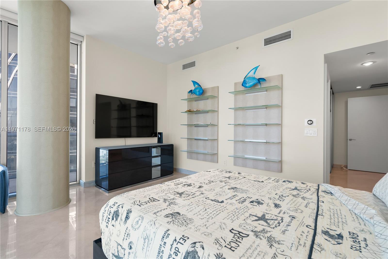 17001 Collins Ave # 4608