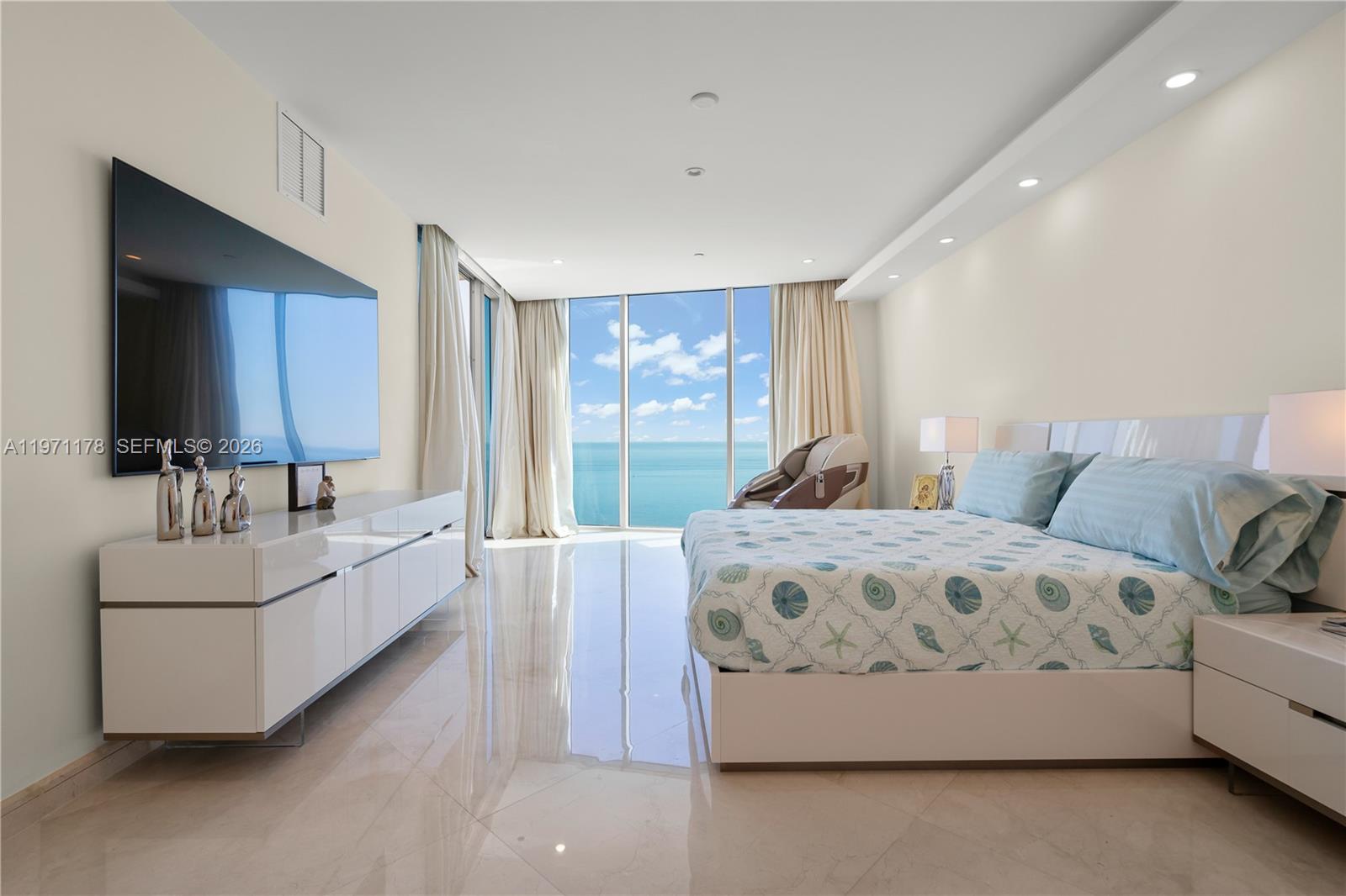 17001 Collins Ave # 4608