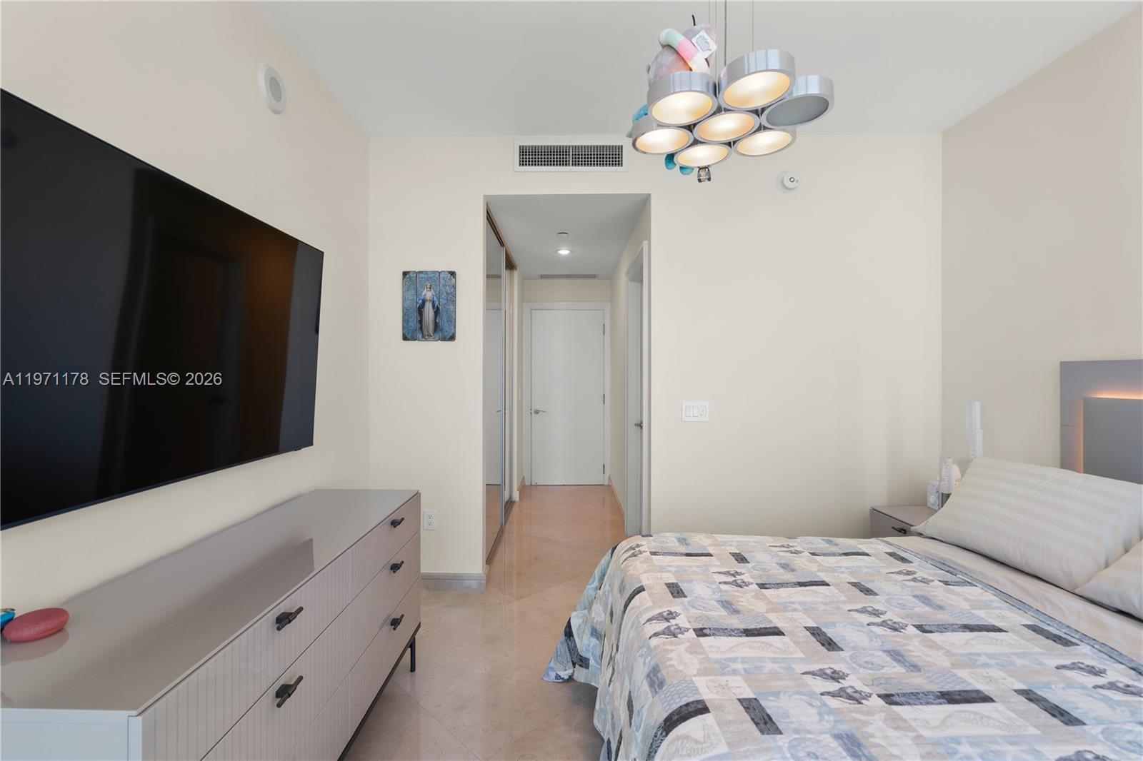17001 Collins Ave # 4608