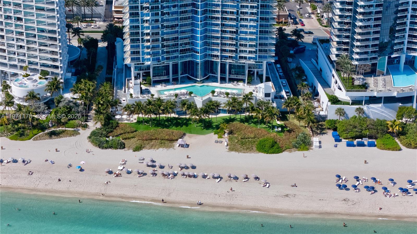17001 Collins Ave # 4608