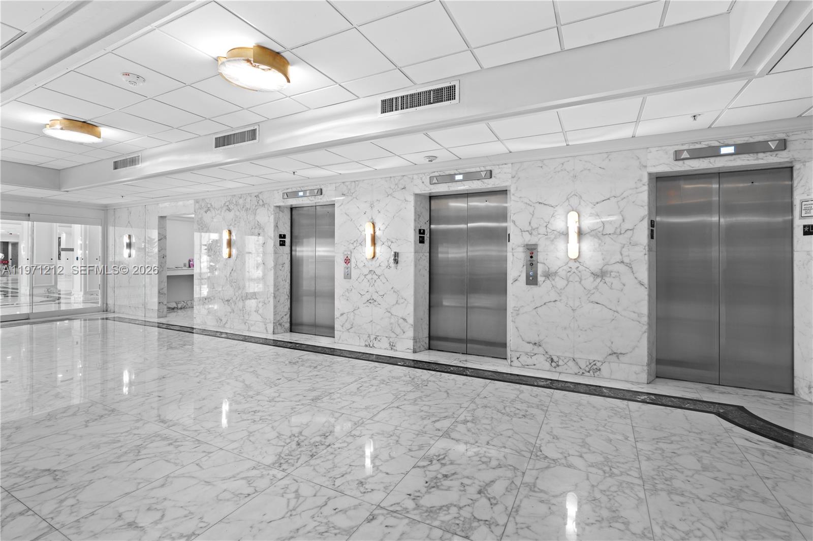 5600 Collins Ave # 16Y