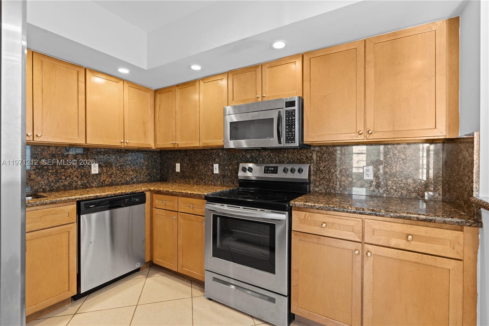 5600 Collins Ave # 16Y