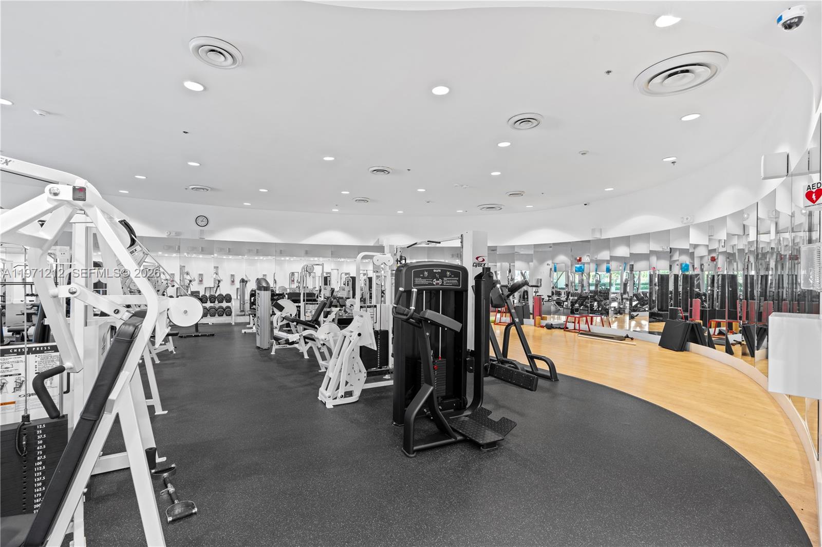 5600 Collins Ave # 16Y