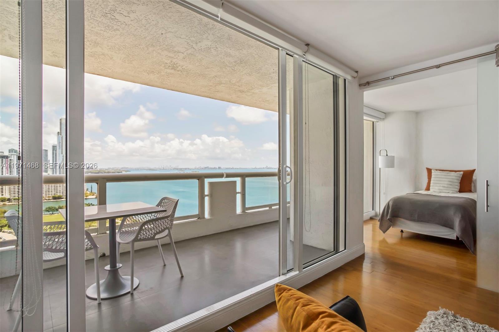 1717 N Bayshore Dr # 2740 Unit: A-2740