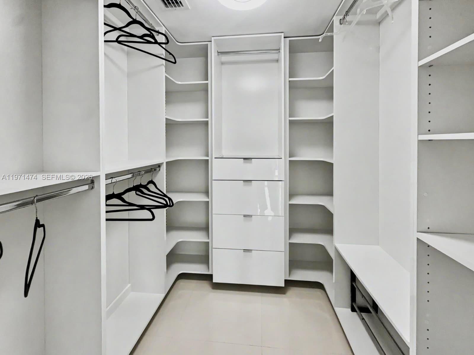 495 Brickell Ave # 509