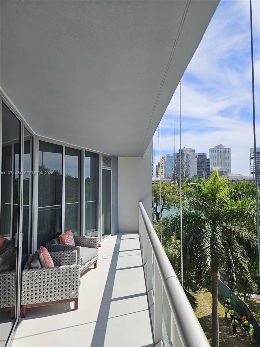 495 Brickell Ave # 509