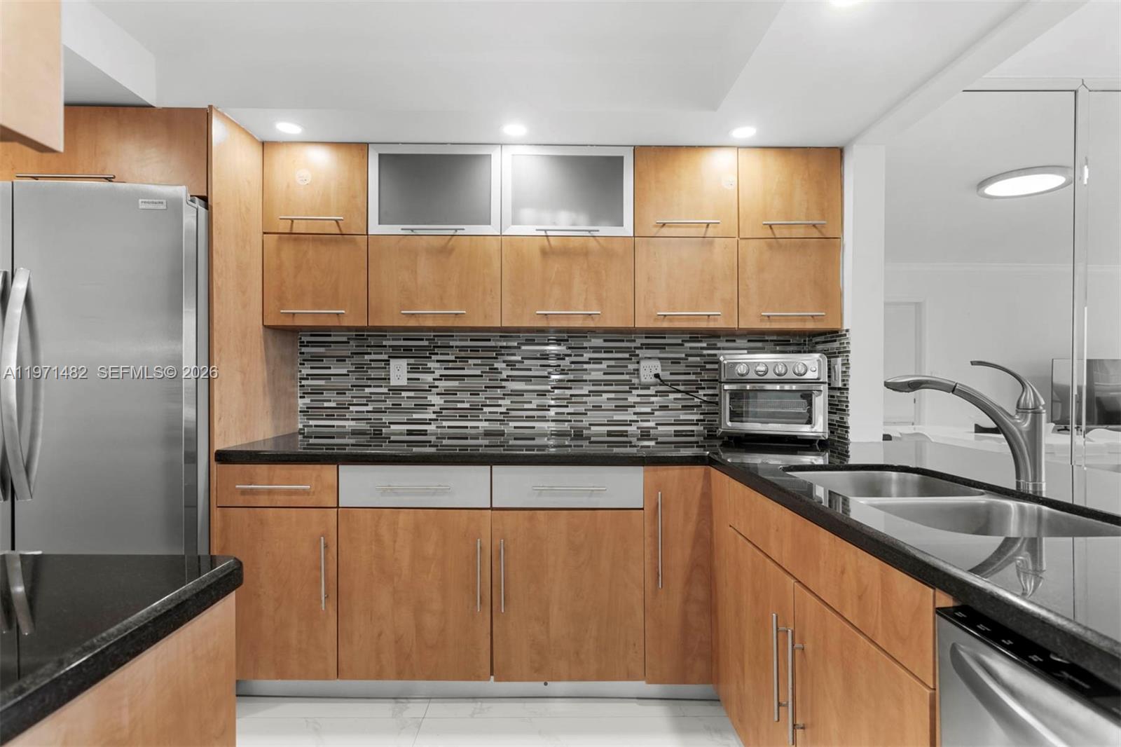 1717 N Bayshore Dr # 3137 Unit: A-3137