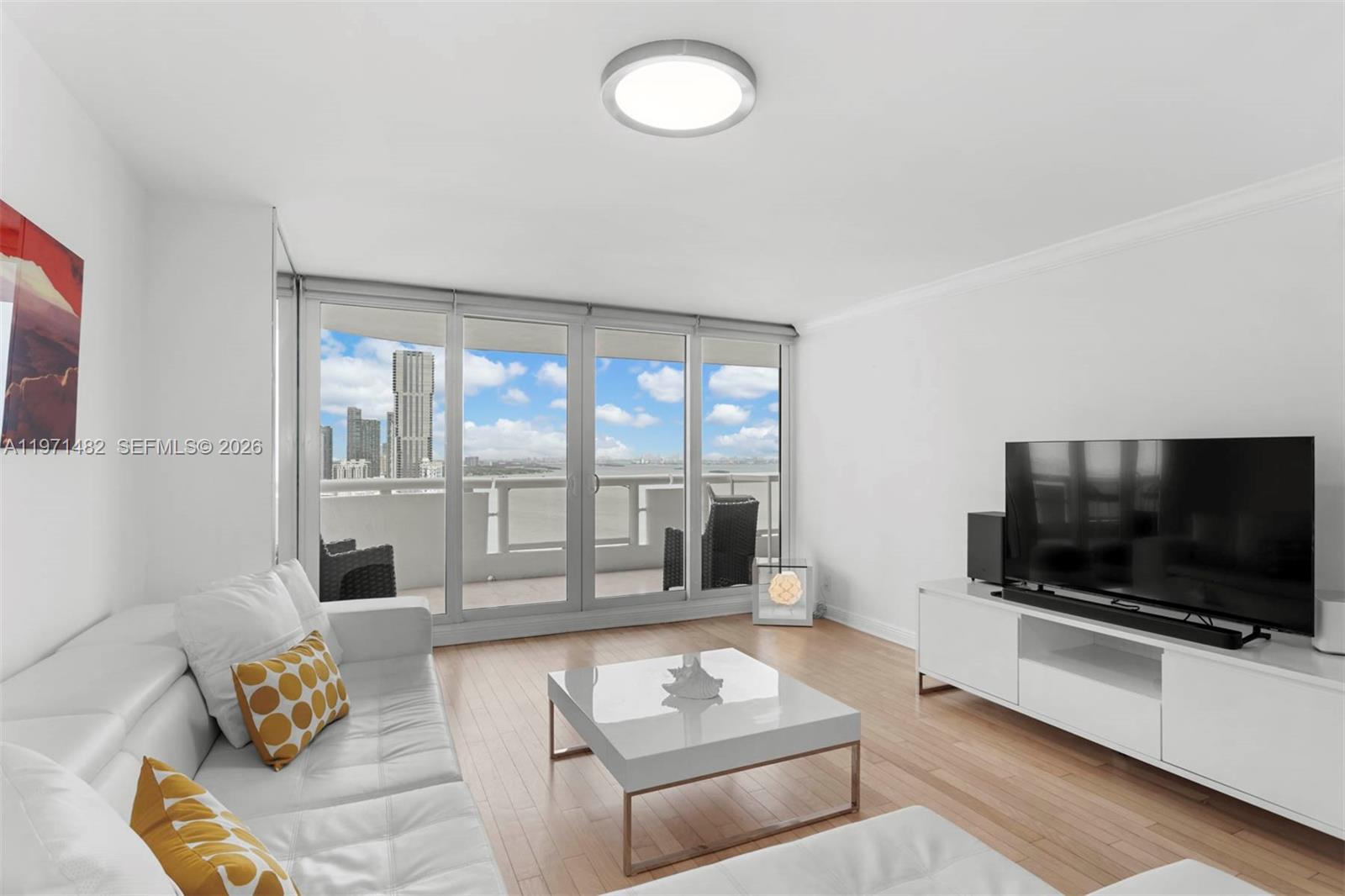 1717 N Bayshore Dr # 3137 Unit: A-3137