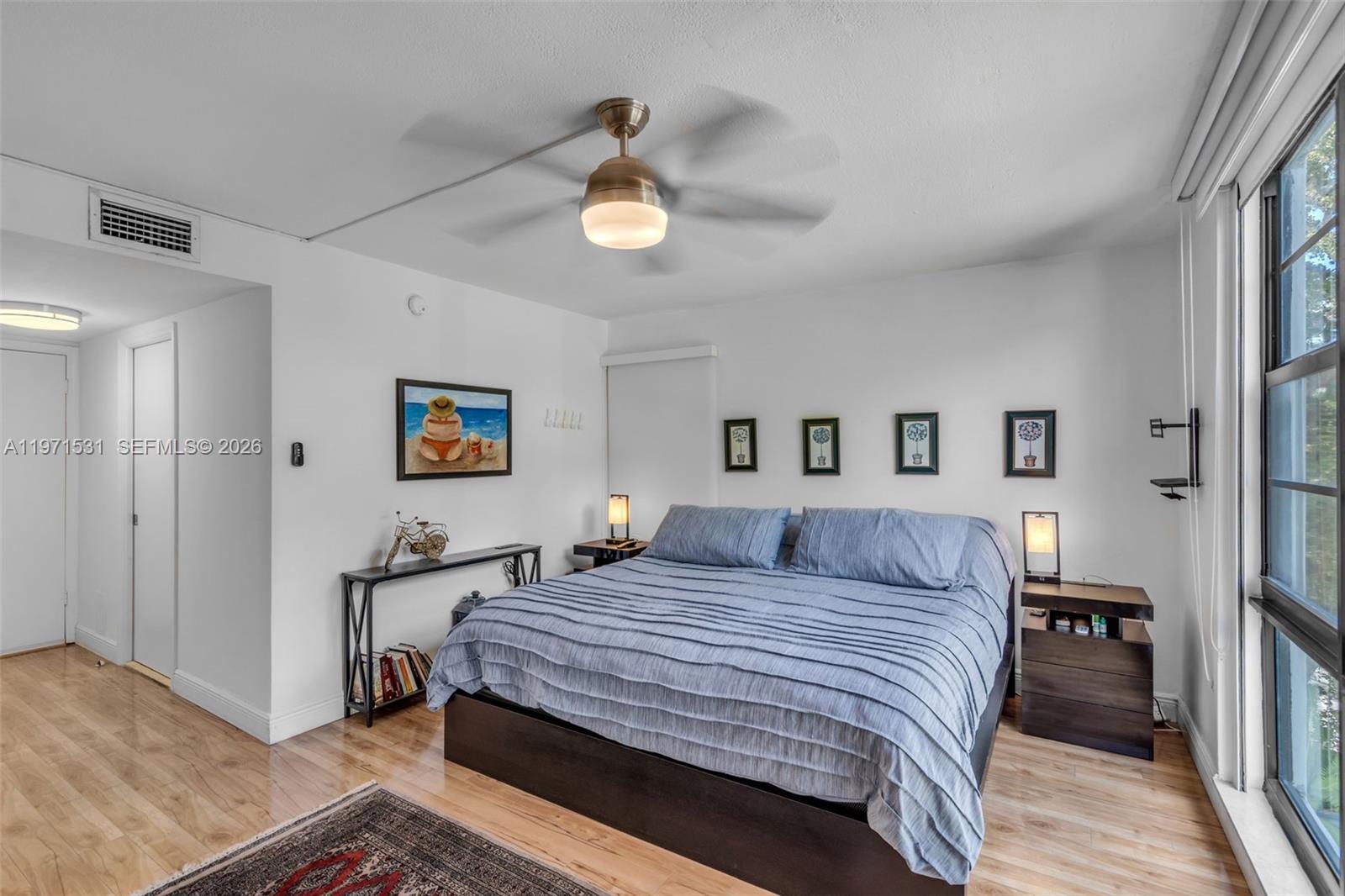 100 Ocean Lane Dr # 301