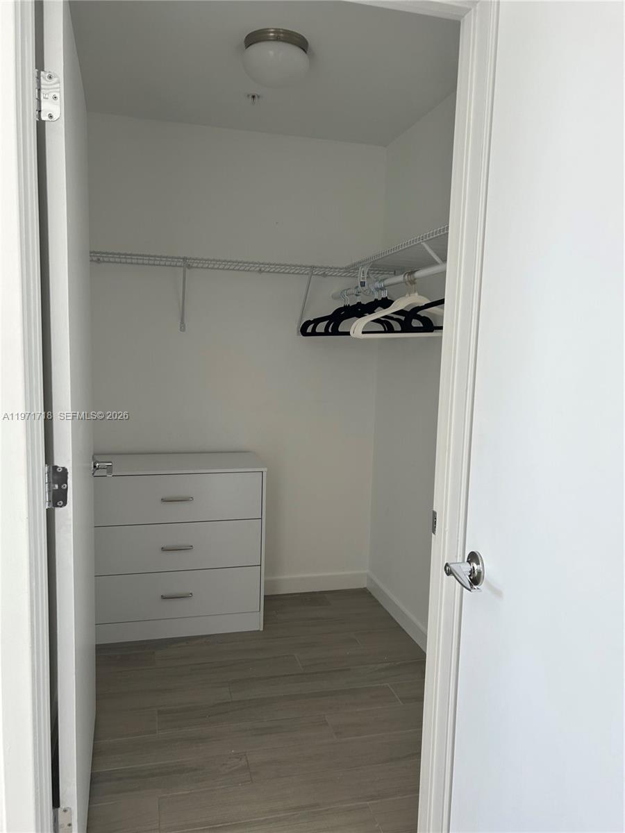 999 SW 1st Ave # 2114