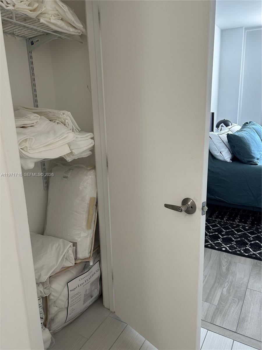 999 SW 1st Ave # 2114