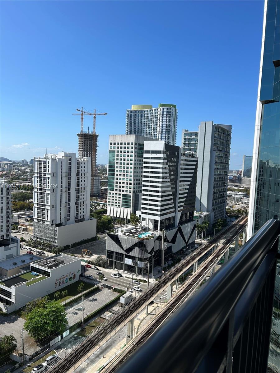 999 SW 1st Ave # 2114