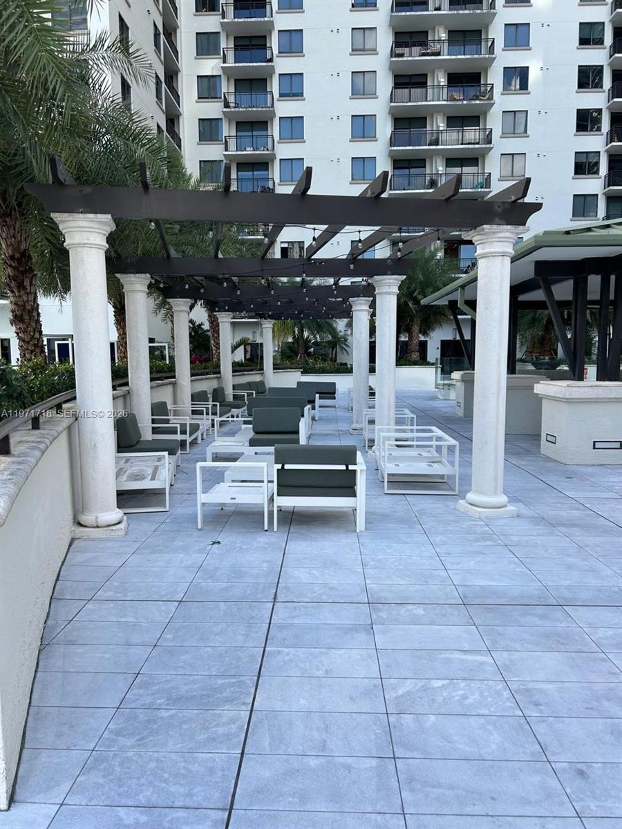 999 SW 1st Ave # 2114