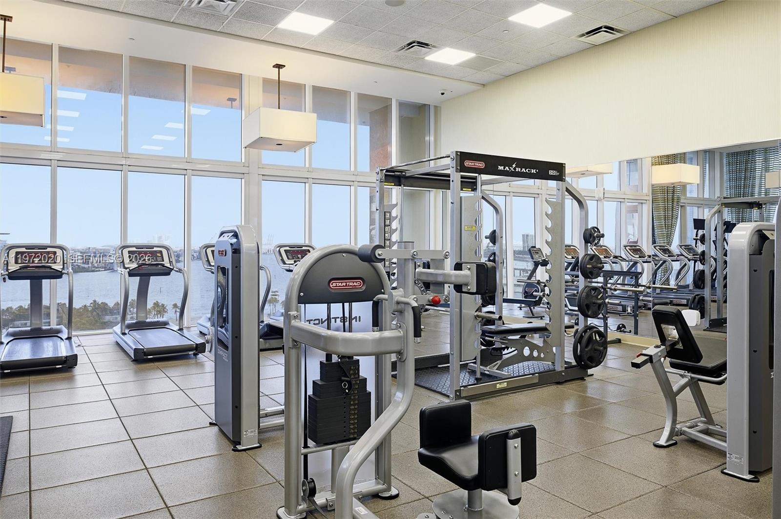 50 Biscayne Blvd # 1909