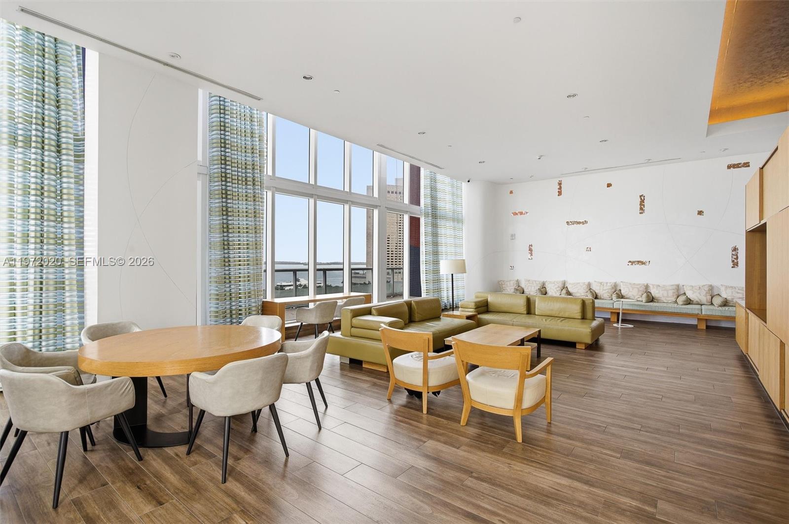 50 Biscayne Blvd # 1909