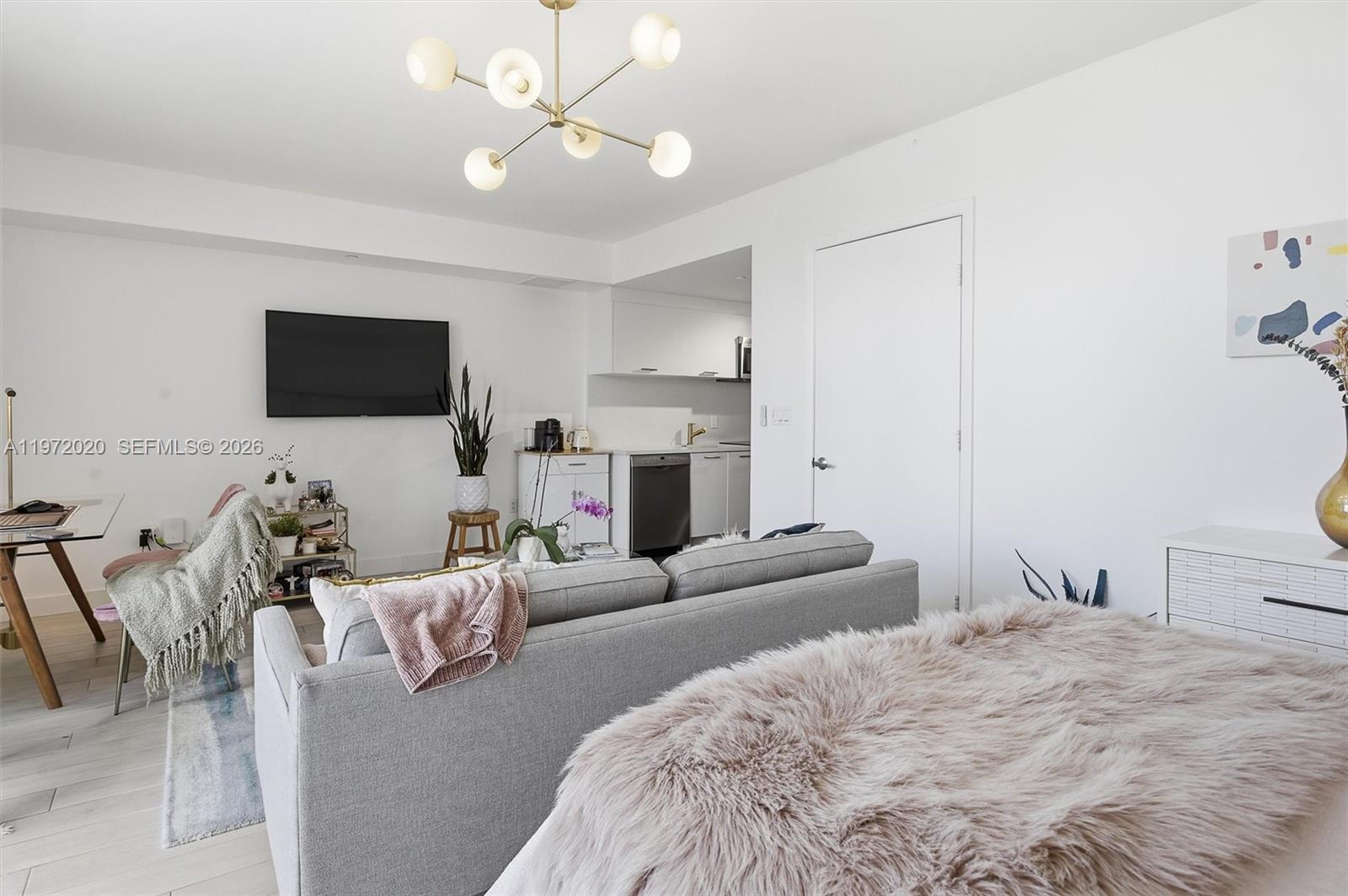 50 Biscayne Blvd # 1909