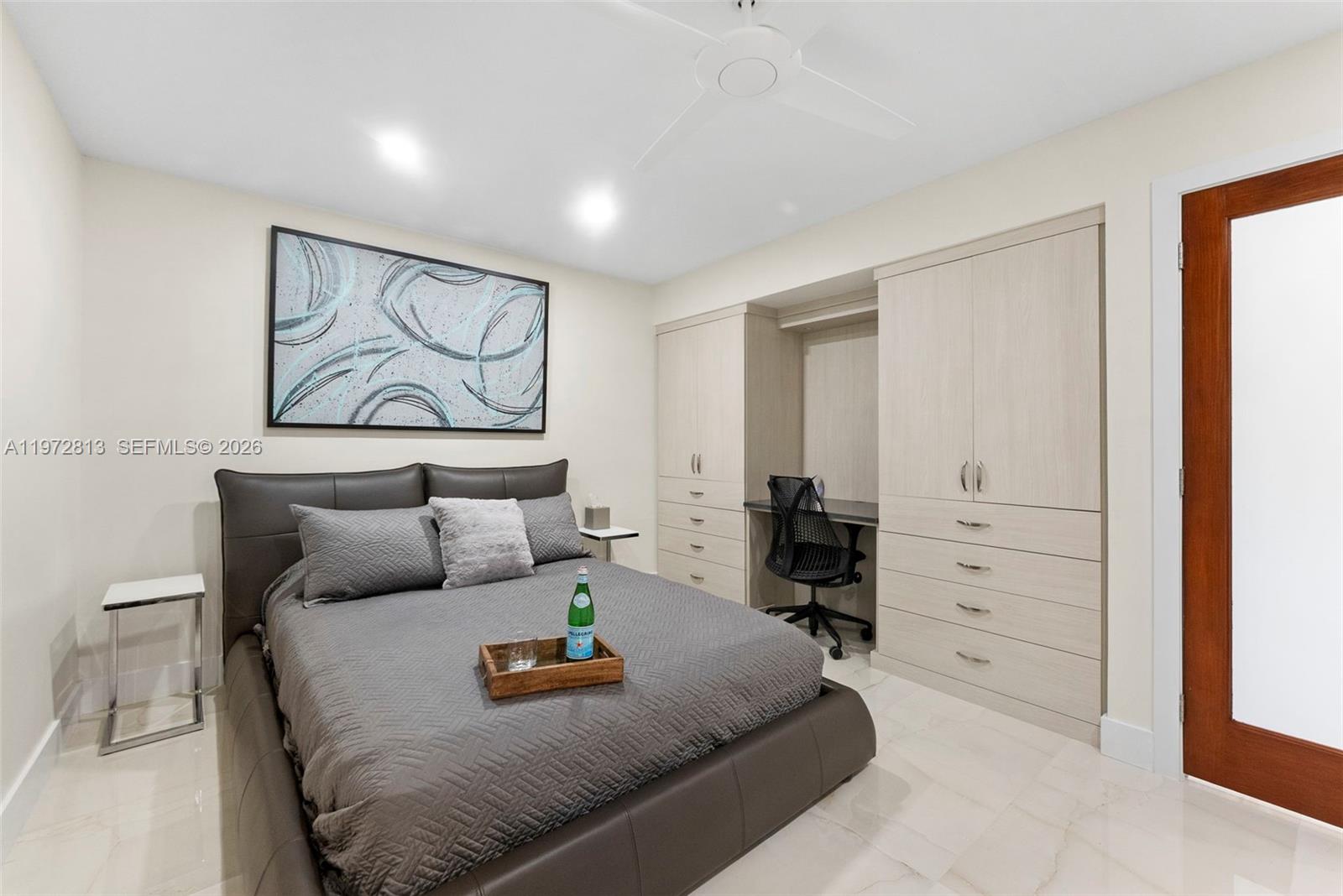 76 Isle Of Venice Dr # H