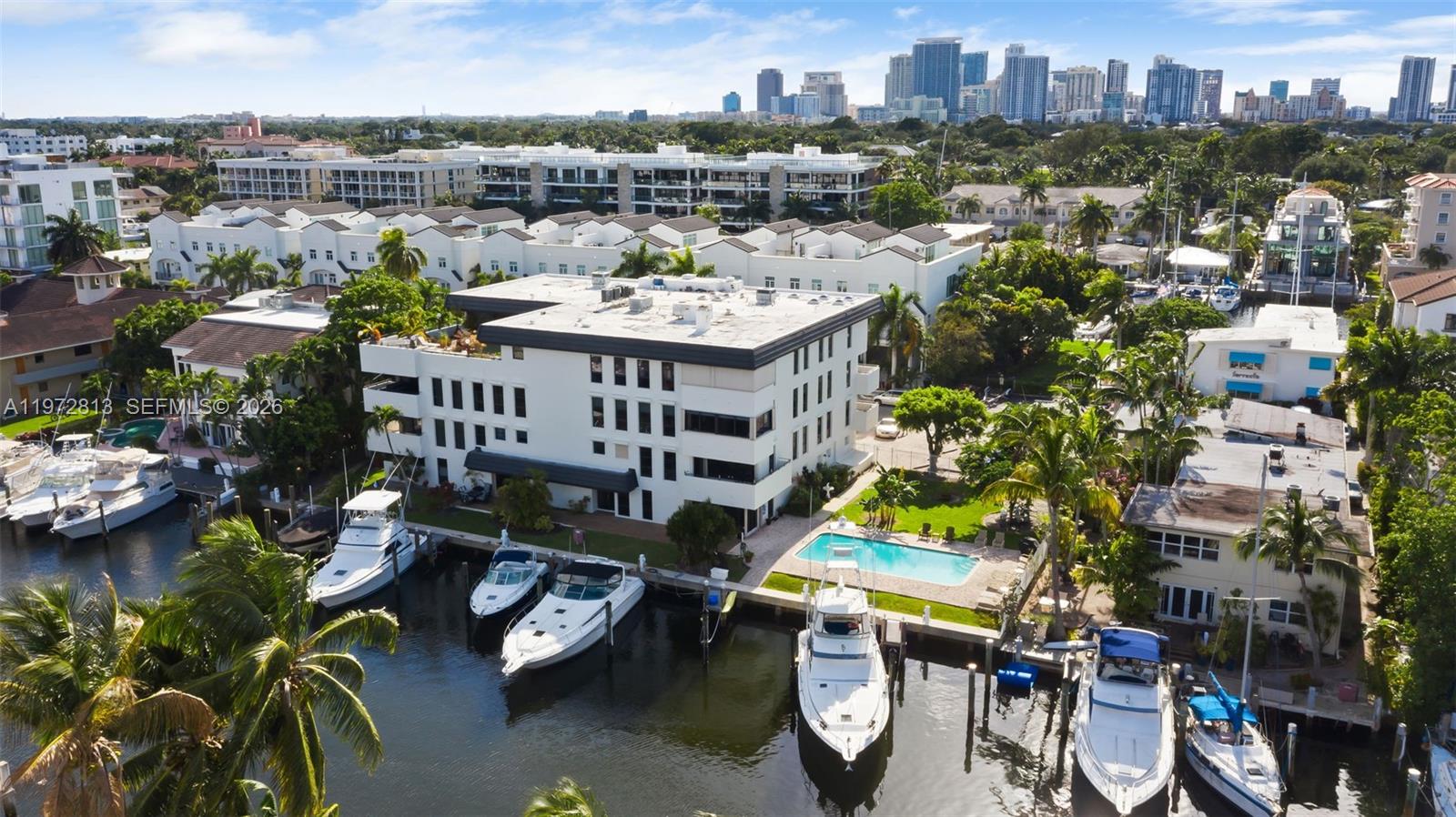 76 Isle Of Venice Dr # H