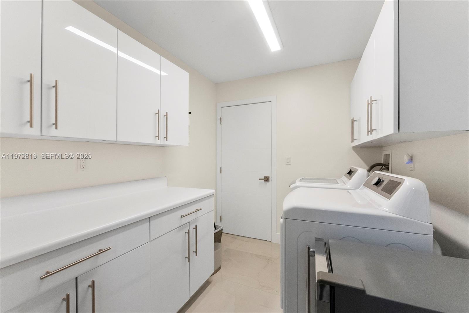 76 Isle Of Venice Dr # H