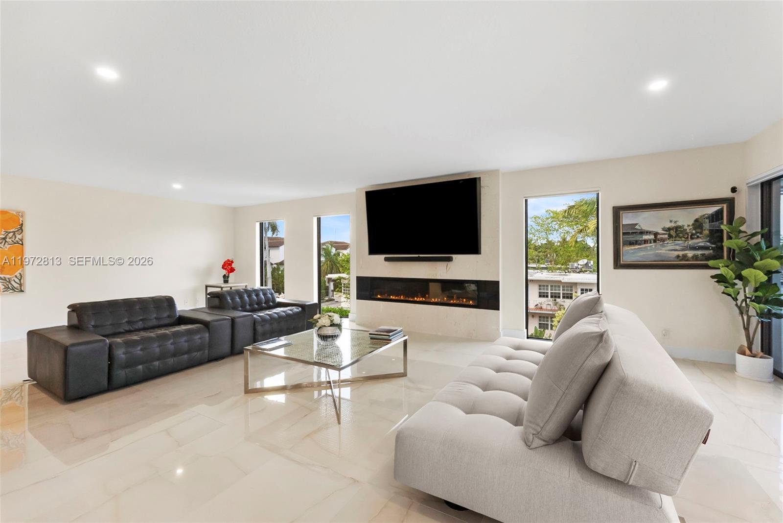 76 Isle Of Venice Dr # H