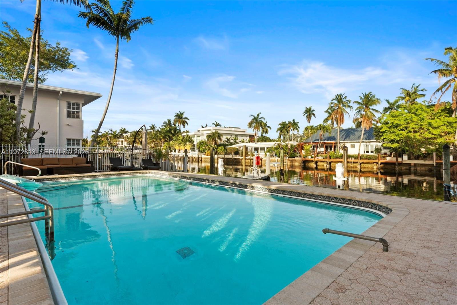 76 Isle Of Venice Dr # H