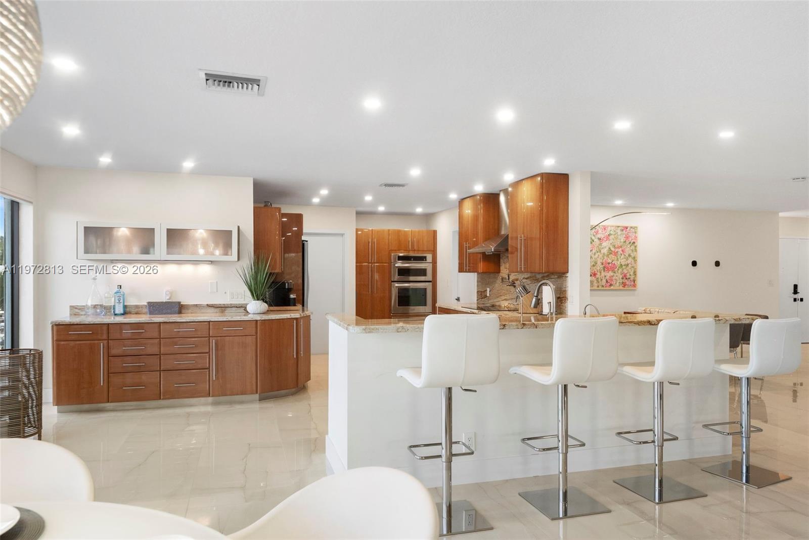 76 Isle Of Venice Dr # H