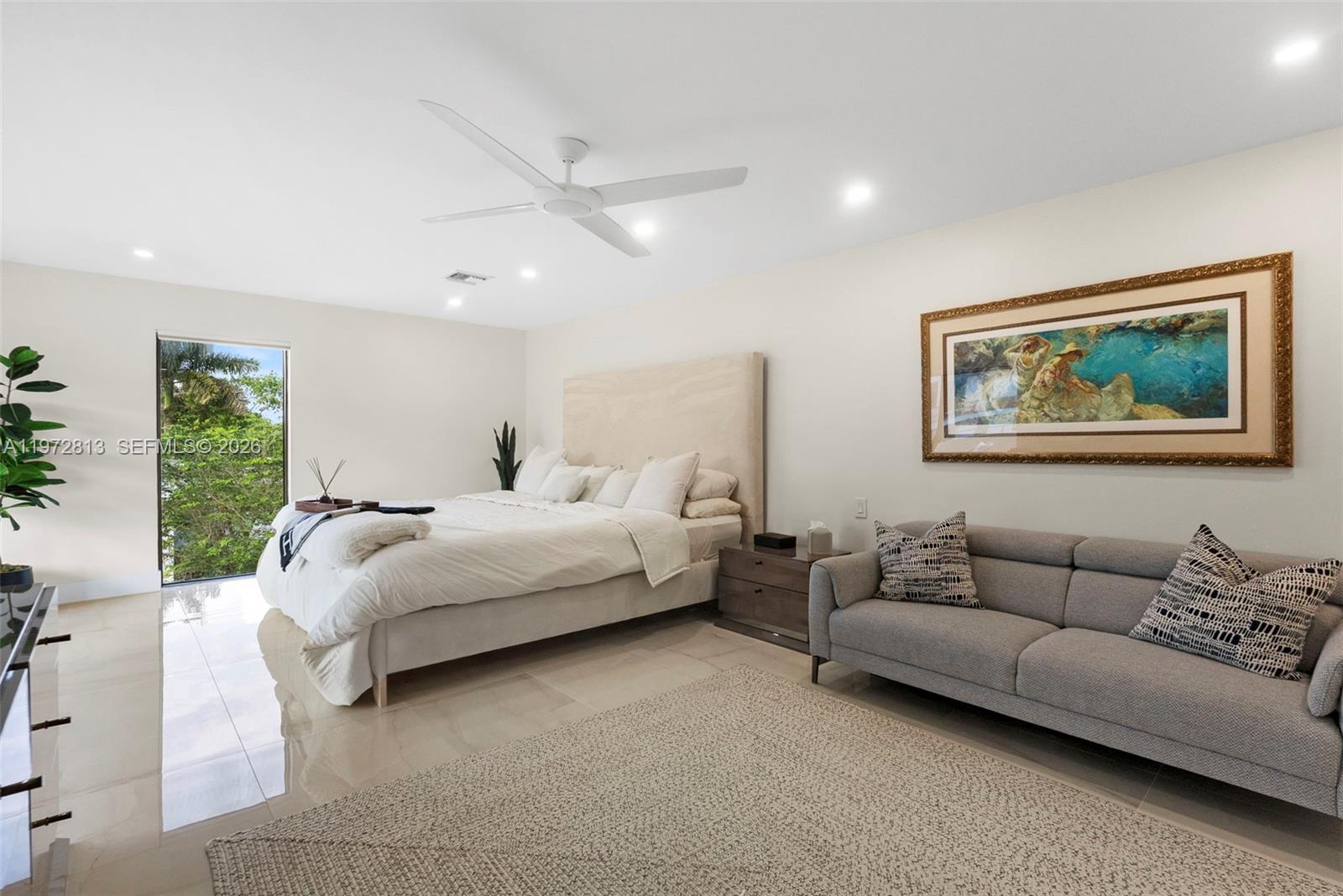 76 Isle Of Venice Dr # H