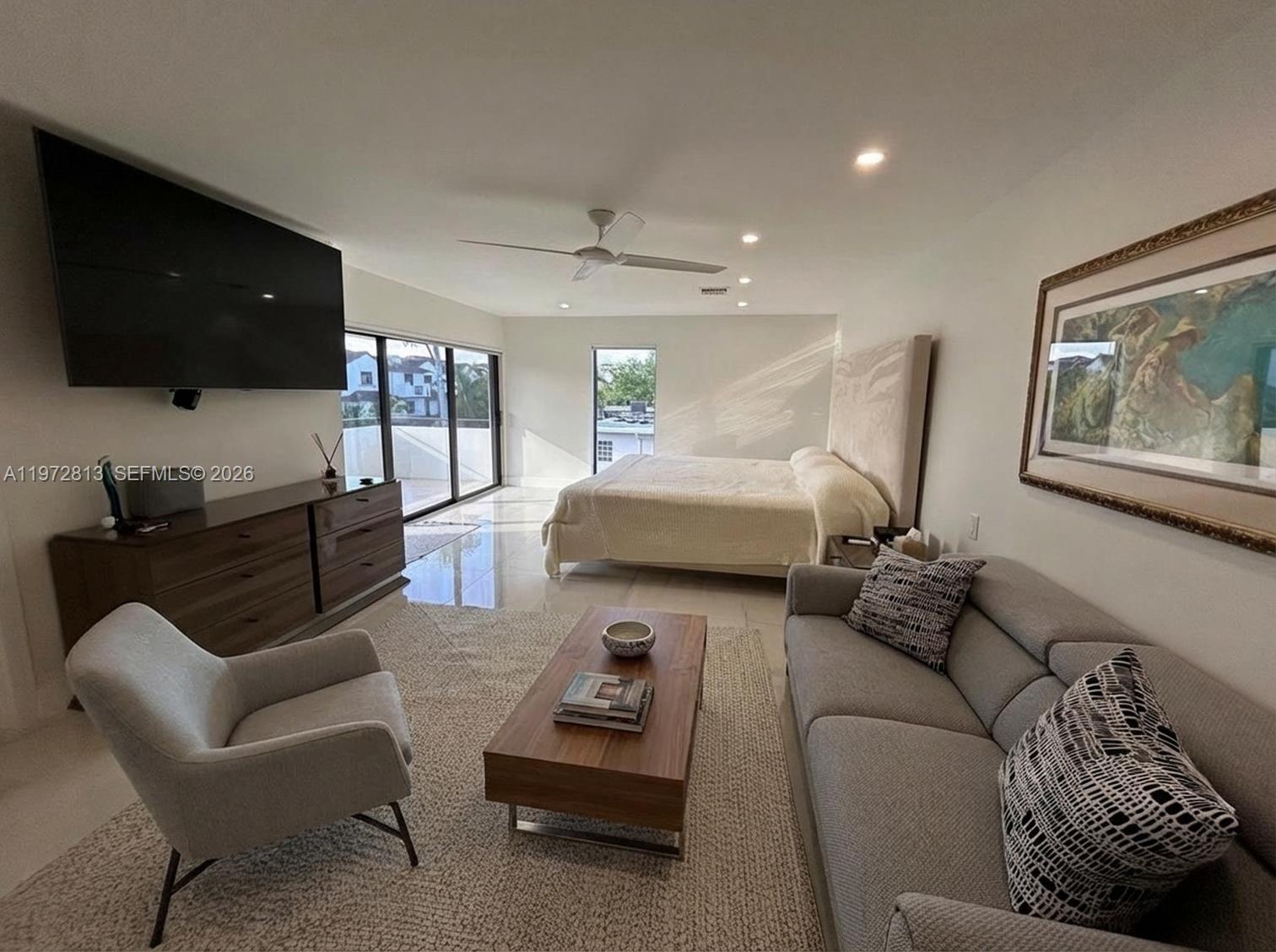 76 Isle Of Venice Dr # H