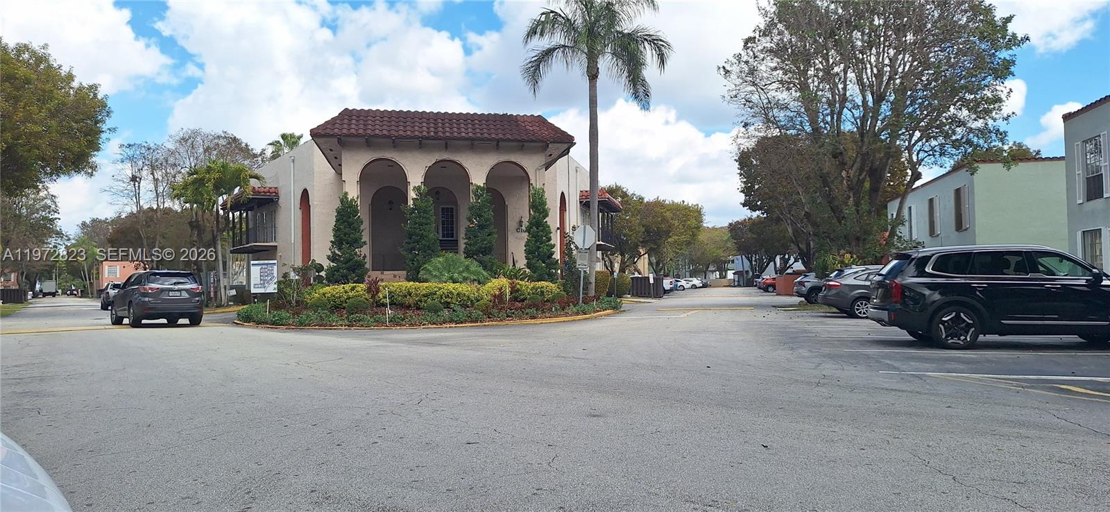 10832 N Kendall Dr Unit: U16
