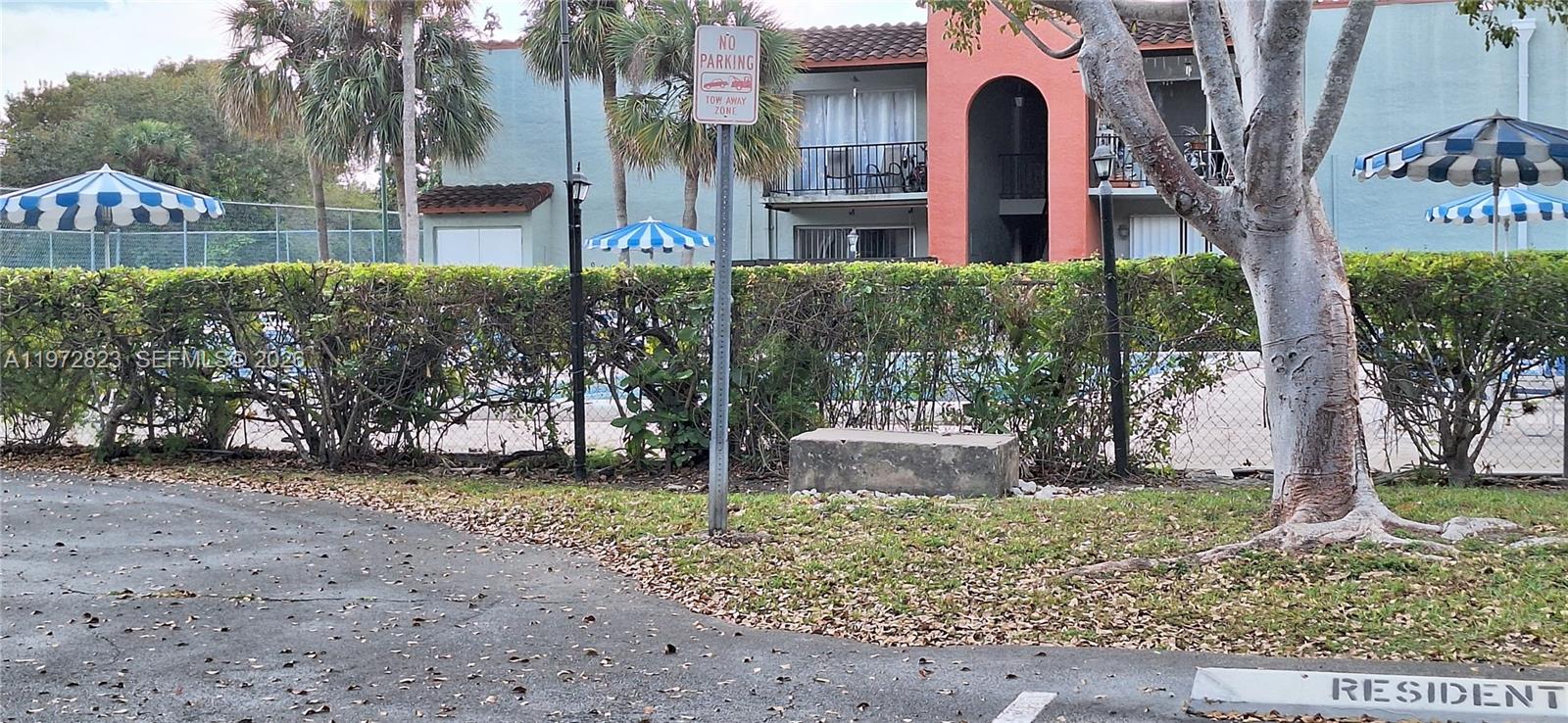 10832 N Kendall Dr Unit: U16