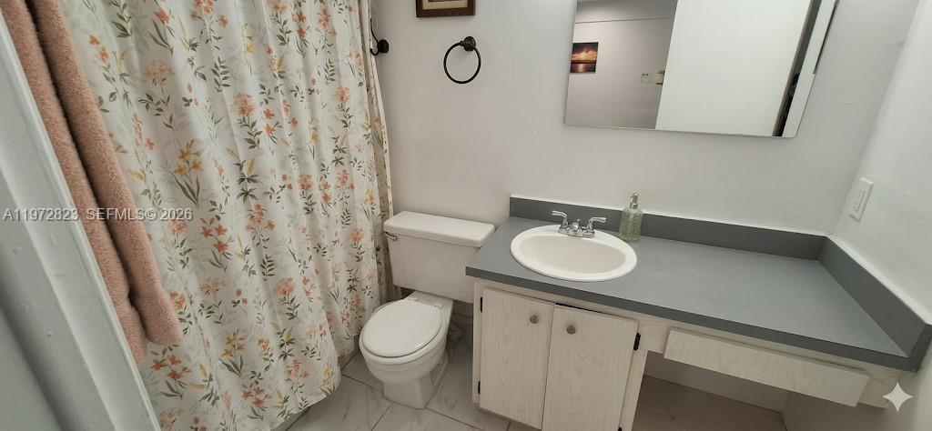 10832 N Kendall Dr Unit: U16