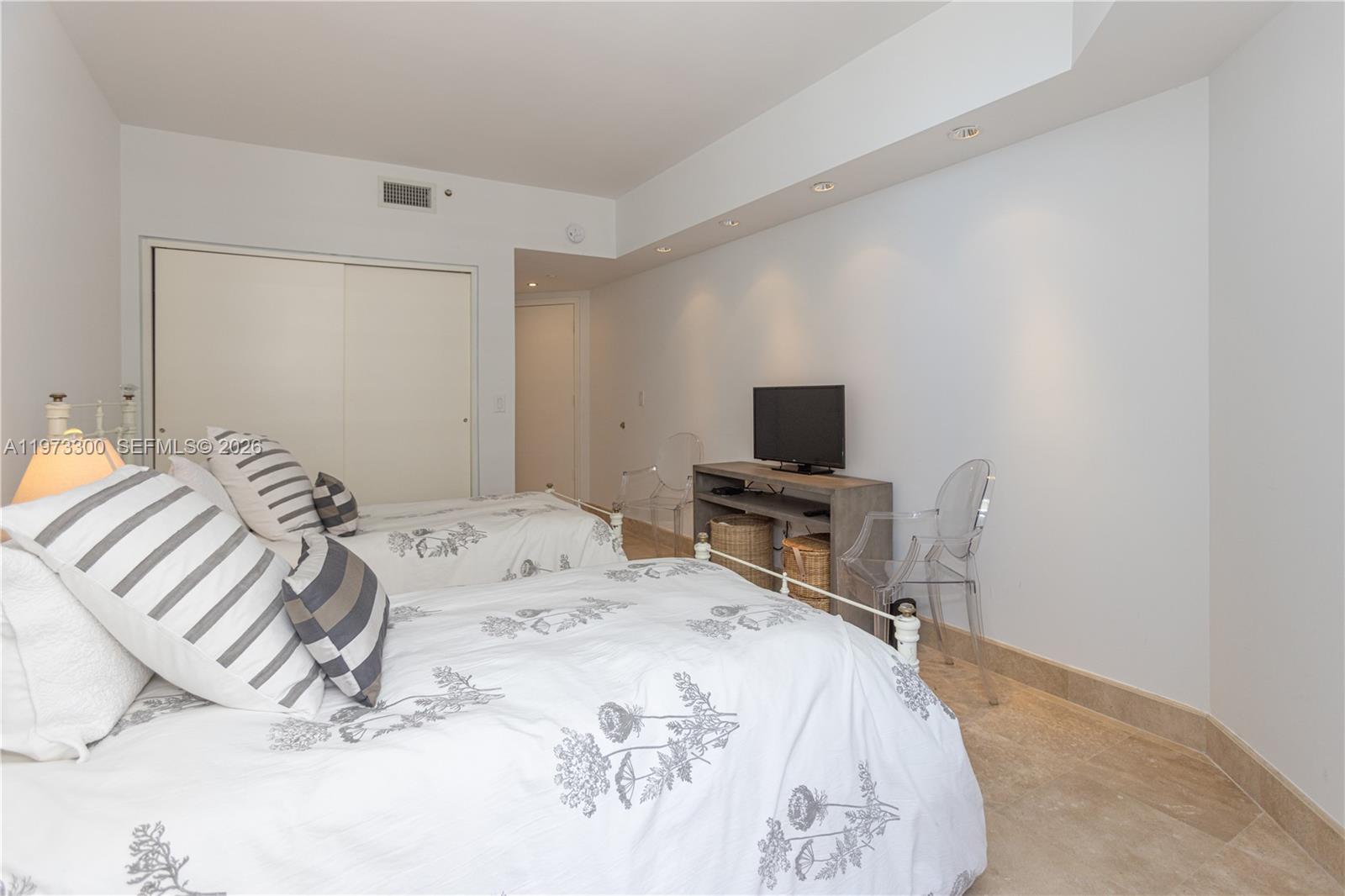 9559 Collins Ave # D Unit: S7-D