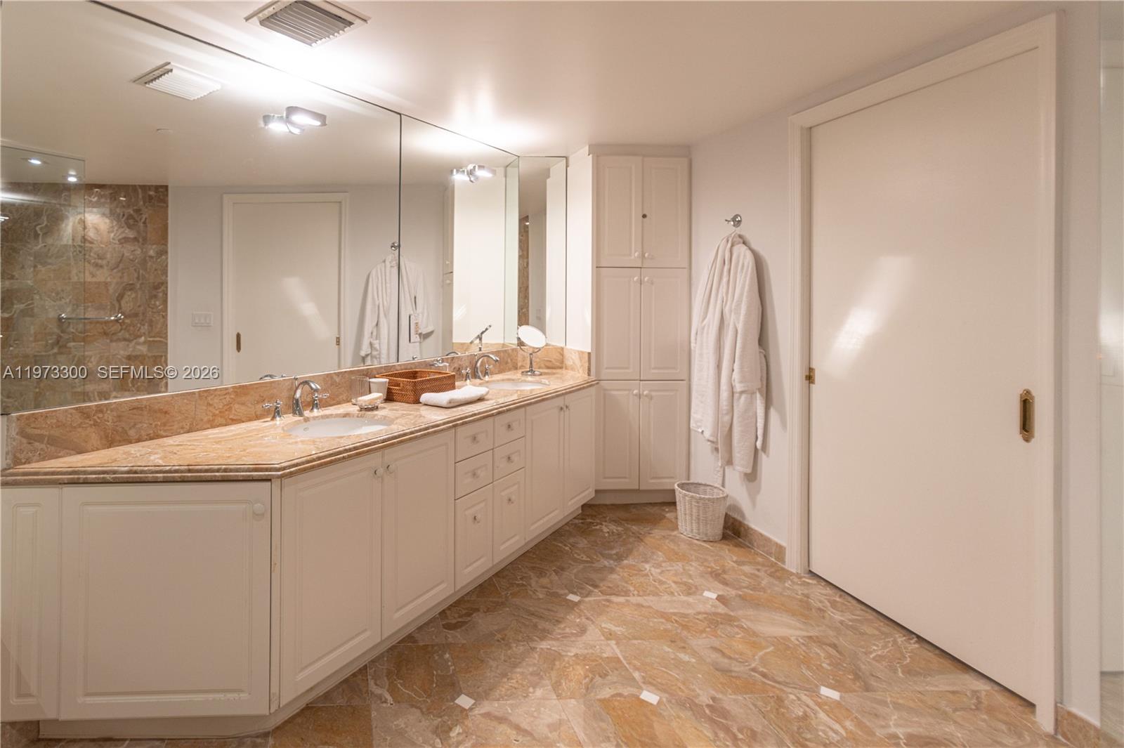 9559 Collins Ave # D Unit: S7-D