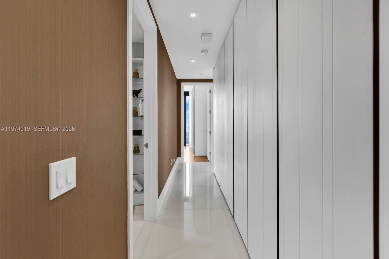 18555 Collins Ave # 4605