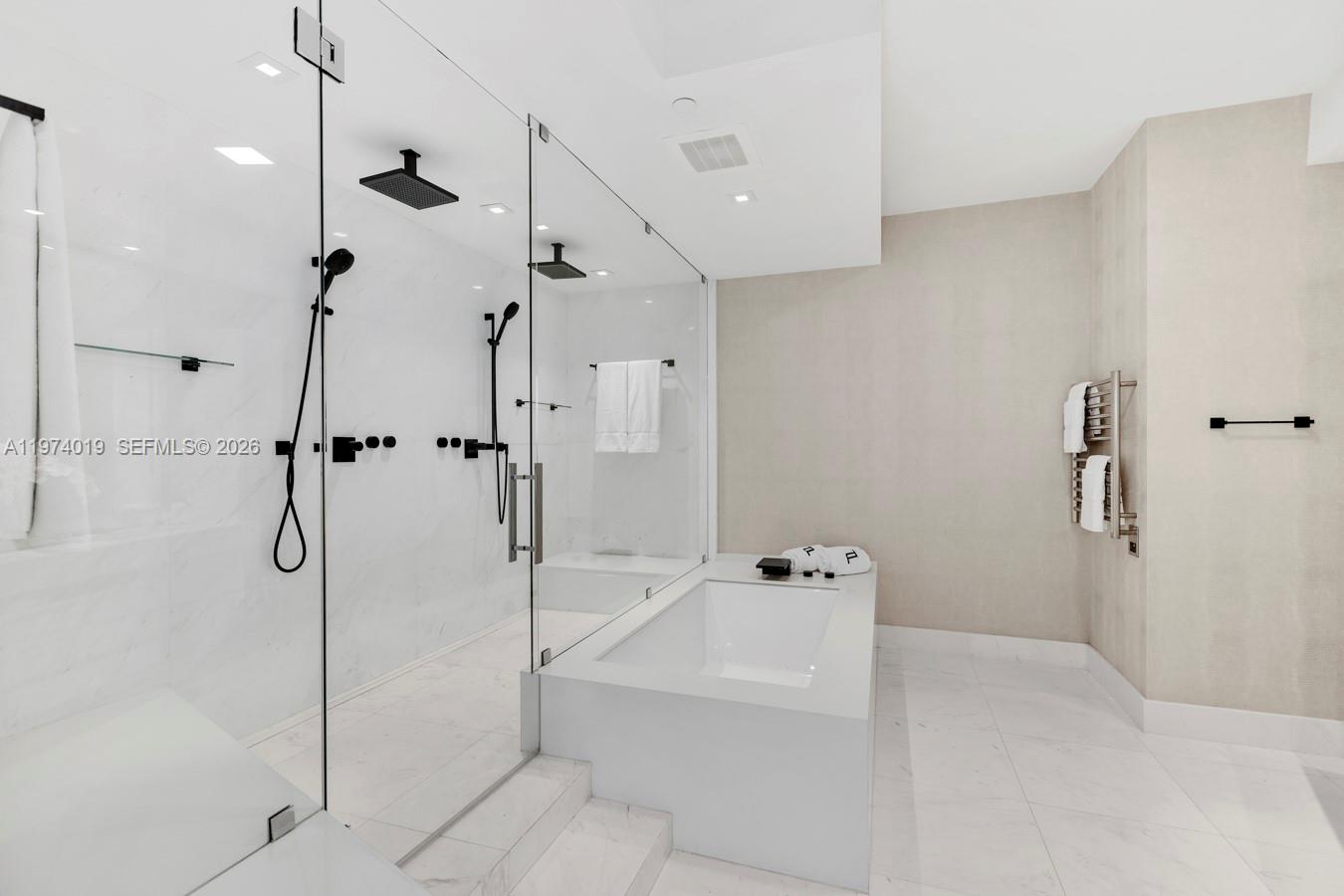 18555 Collins Ave # 4605