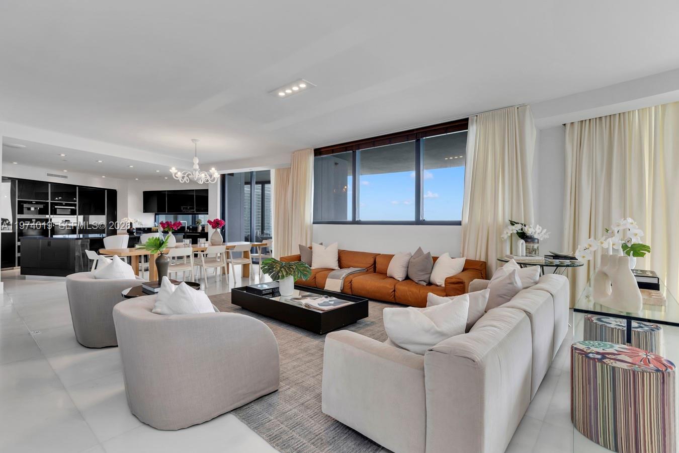 18555 Collins Ave # 4605